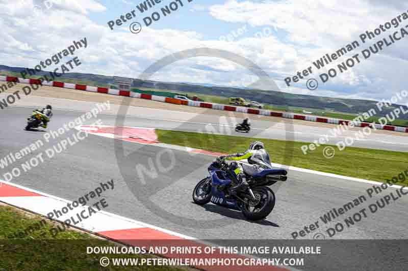 cadwell no limits trackday;cadwell park;cadwell park photographs;cadwell trackday photographs;enduro digital images;event digital images;eventdigitalimages;navarra;no limits trackdays;peter wileman photography;racing digital images;trackday digital images;trackday photos